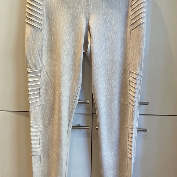 Athleta Delancy Textured Moto Tight, XL Tall, Cream - Picture 3 of 7